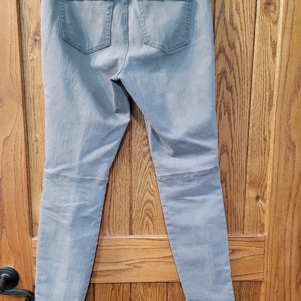 🌷SOLD🌷Sofia Vergara jeans - Picture 5 of 6